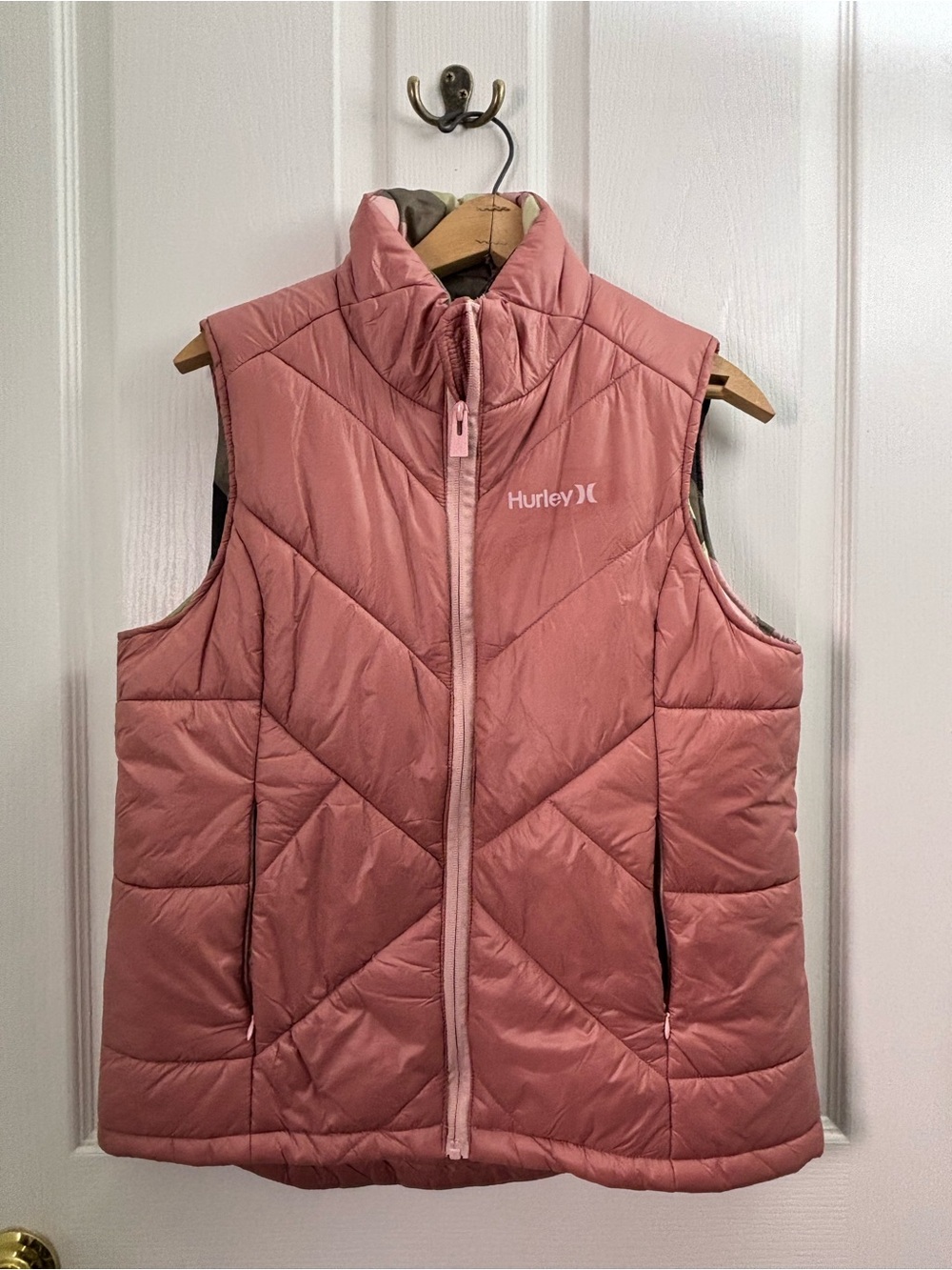 Hurley Dusty Rose Quilted Puffer Vest